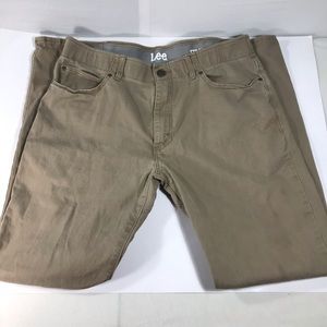 Men’s Lee Custom Fit Khaki Pants 36x34 Straight taper, Flex Waistband